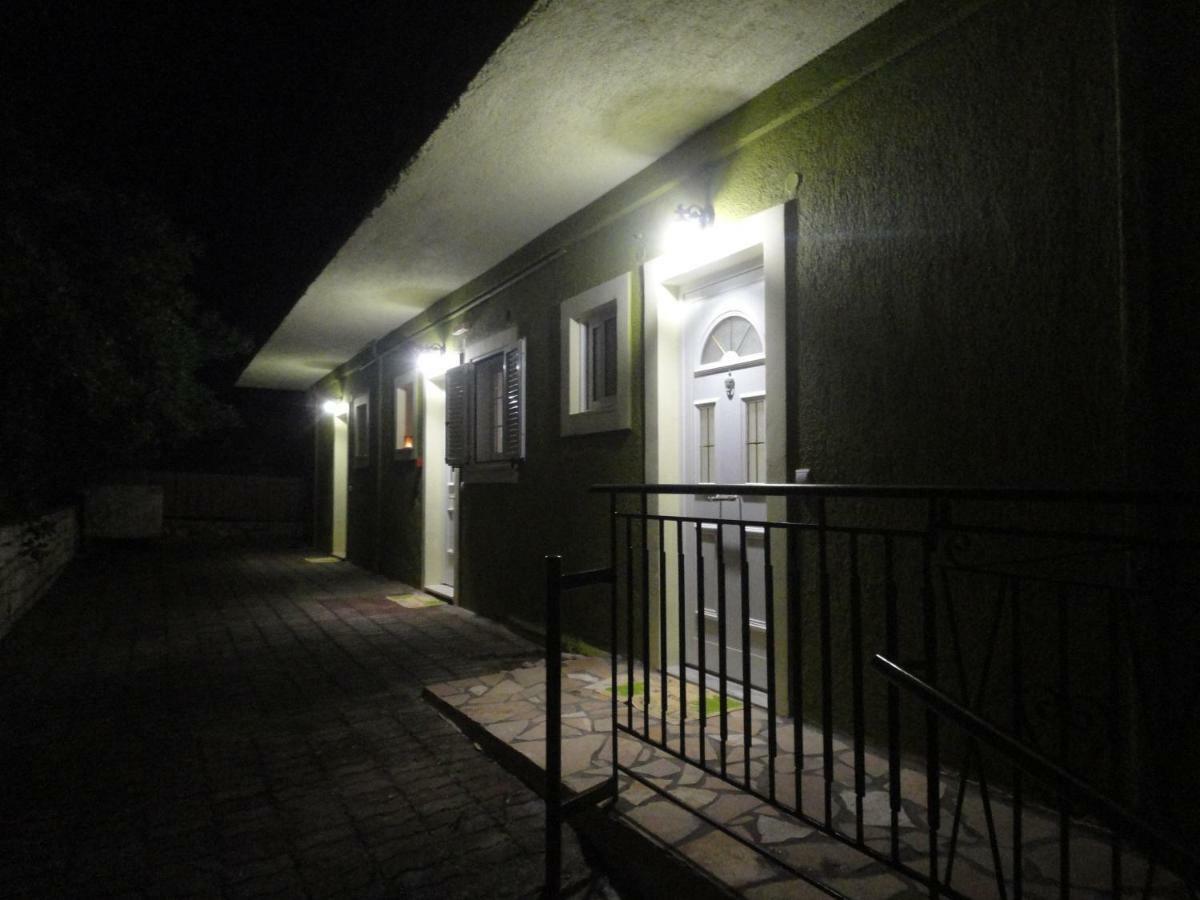 Yialos Apartments Livathos  Exterior foto
